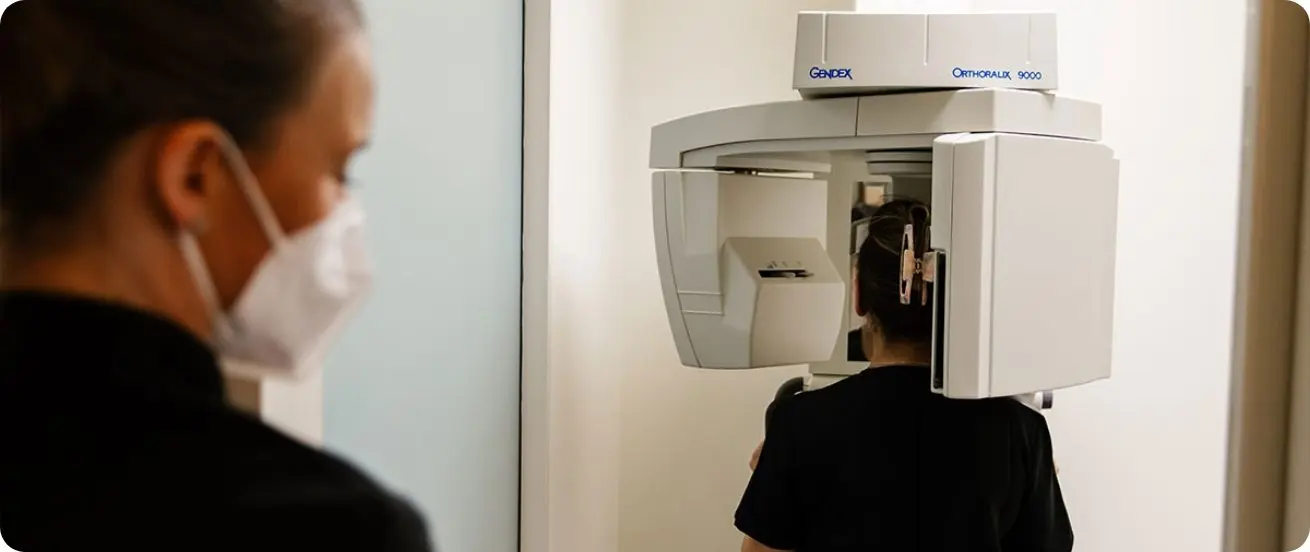 ADC_Cosmetic_2 Our Cosmetic Dentistry is dedicated to enhancing your smile’s beauty and confidence.