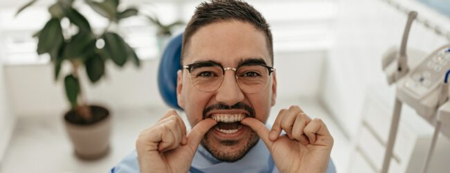 Dental implants don’t compromise the health of adjacent teeth