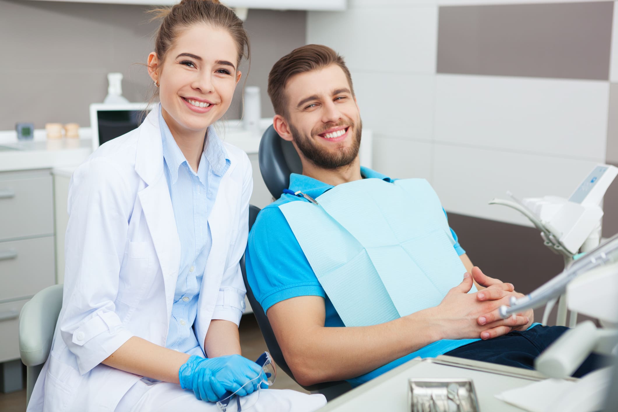 a woman dentist and her patient for Dental Emergencies Adelaide